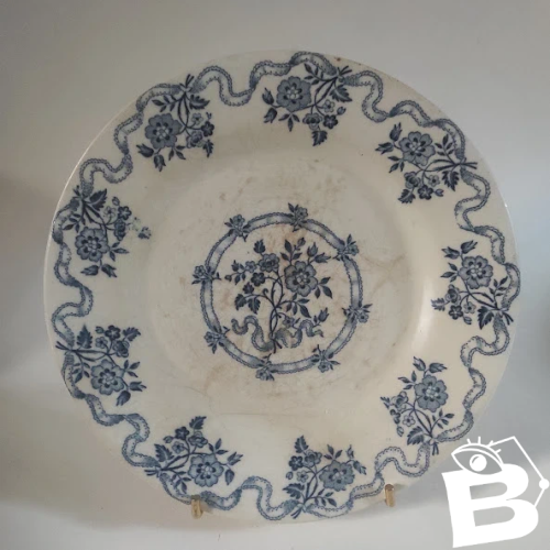 1 assiette plate en porcelaine opaque de Gien, modèle Osborne