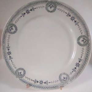 1 assiette plate, terre de fer, Digoin, modèle Soult