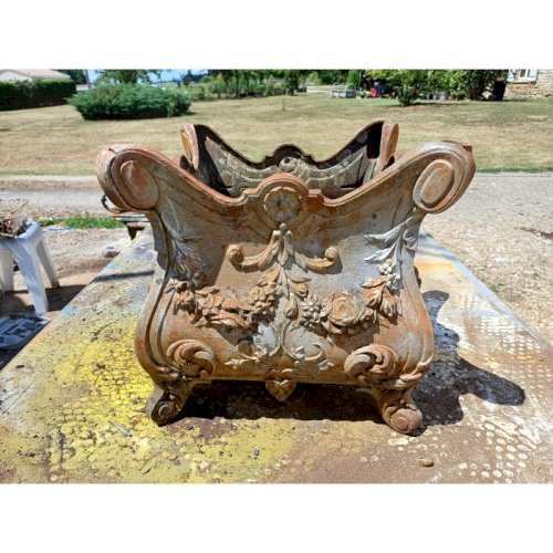 1 Jardinière en Fonte 1900 de Charleville - Mézières Style Rocaille