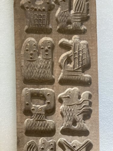 1 plaque en bois creusée moule à biscuits speculoos art populaire déco  vintage