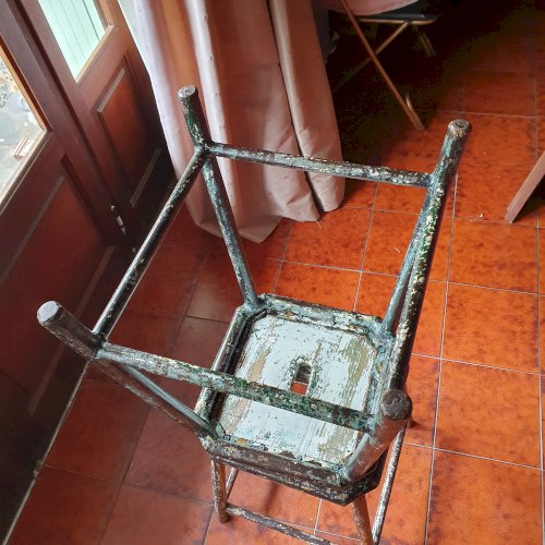 1 tabouret indu