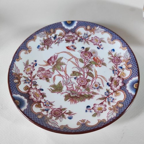 1 tasse en porcelaine fine de Sarreguemines décor Minton N°217