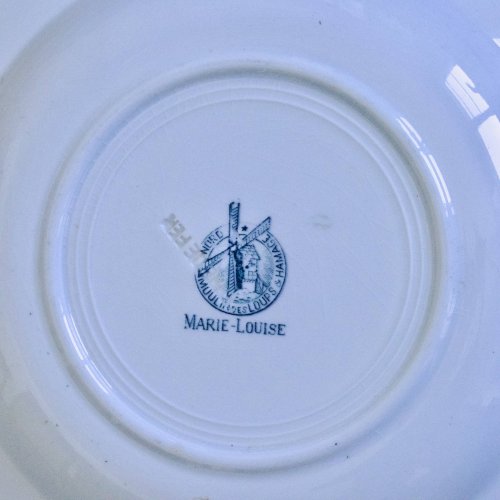 10 assiettes anciennes terre de fer signées Moulin des Loups Marie Louise