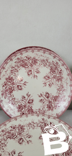 10 assiettes en faïence de Sarreguemines