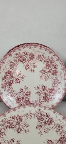 10 assiettes en faïence de Sarreguemines