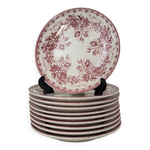 10 assiettes en faïence de Sarreguemines