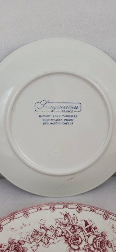 10 assiettes en faïence de Sarreguemines
