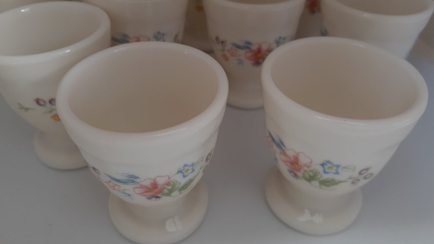 10 coquetiers porcelaine