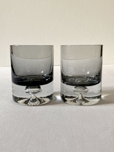 10 verres apéritif en verre fumé, années 1960-1970