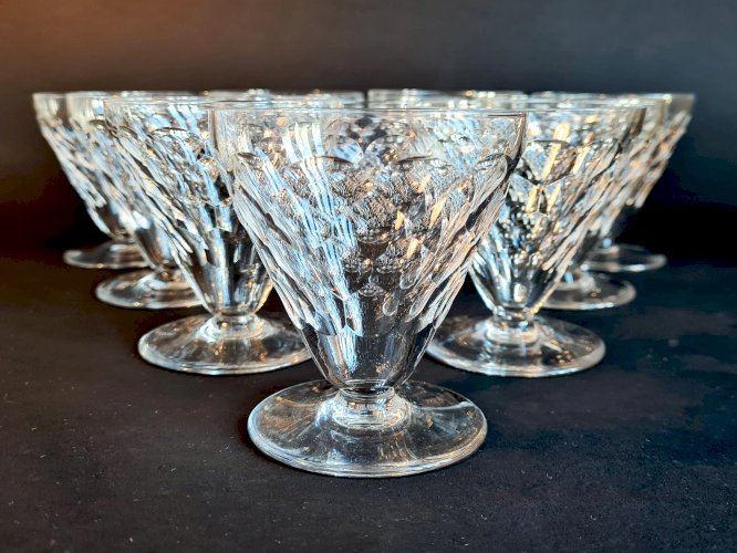 10 verres en cristal taillé, Baccarat modèle Brindisi