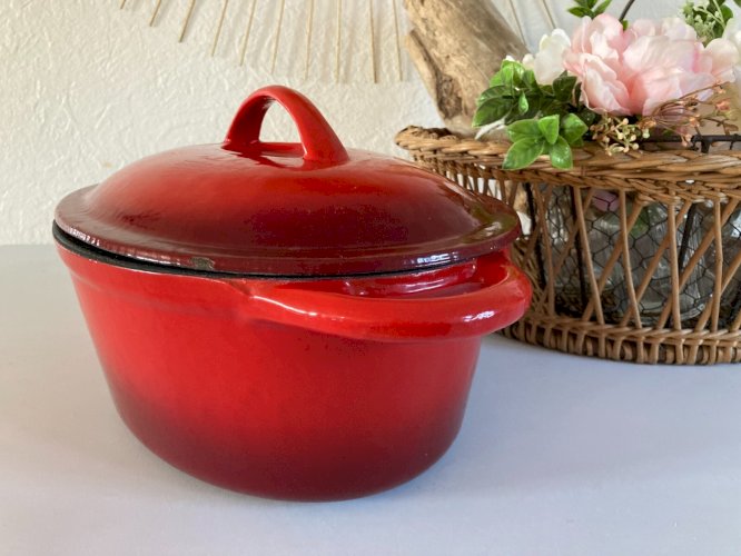 1024⚜️ Ancienne Marmite, Cocotte, Faitout en Fonte émaillée Ernesto Long 30 Cm