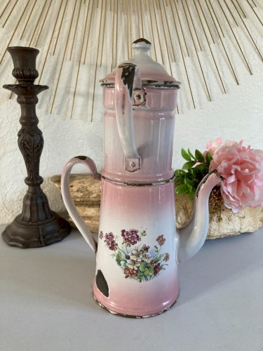 1024⚜️ Décoration Ancienne Cafetière en Tôle Émaillée Rose Vintage Hauteur 30 Cm