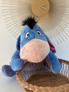 1024⚜️ Large Plush Toy Blanket Eeyore Disney Store Height 45 cm Sitting