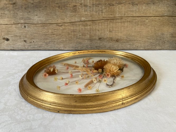 1025⚜️ Ancien Cadre Ovale Doré en Verre Bombé Fleurs Séchées Vintage Haut 30 Cm