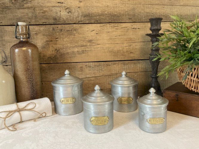 1025⚜️ Ancienne Serie de 4 Pots à Épices en Aluminium Vintage