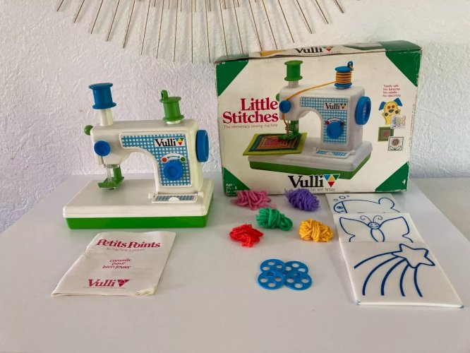 10⚜Ancienne Machine à Piquer Petits Points Vulli Vintage Sans Pile, & Aiguille
