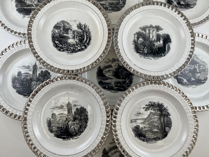 11 Assiettes Anciennes Ajourées XIXe – Vues Romantiques d’Allemagne – Ø17,5cm