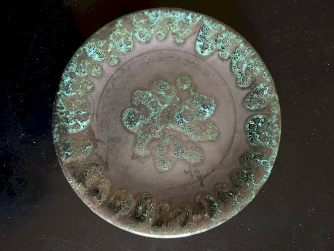 11 assiettes plates en céramique lava Petit Massé Morvan