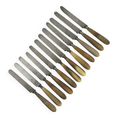 11 couteaux fromage / dessert corne & acier, T-D Paris