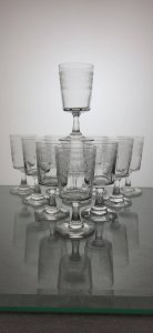11 cooked wine glasses in Greek style