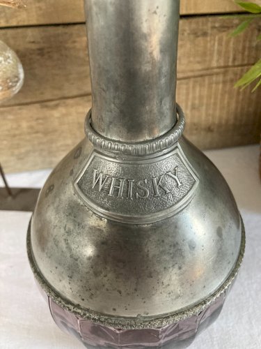 1125⚜️ Décoration Ancienne Carafe à Whisky en Verre et Étain Hauteur 27 Cm
