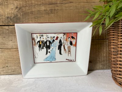 1125⚜️ Maxim's de Paris Empty Pocket Dish in Porcelain