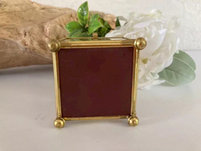 12⚜️ Ancien Coffret Forme Carrée. Boite à Bijoux en Laiton et en Verre Vintage