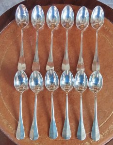 12 Antique Medium Dessert Spoons Antique Cutlery Ercuis Silver-Plated Metal