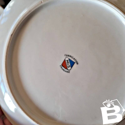 12 assiettes à dessert en porcelaine M8S France, décor floral