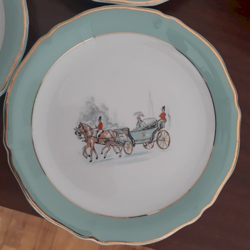 12 assiettes dessert anciennes en porcelaine de Limoges