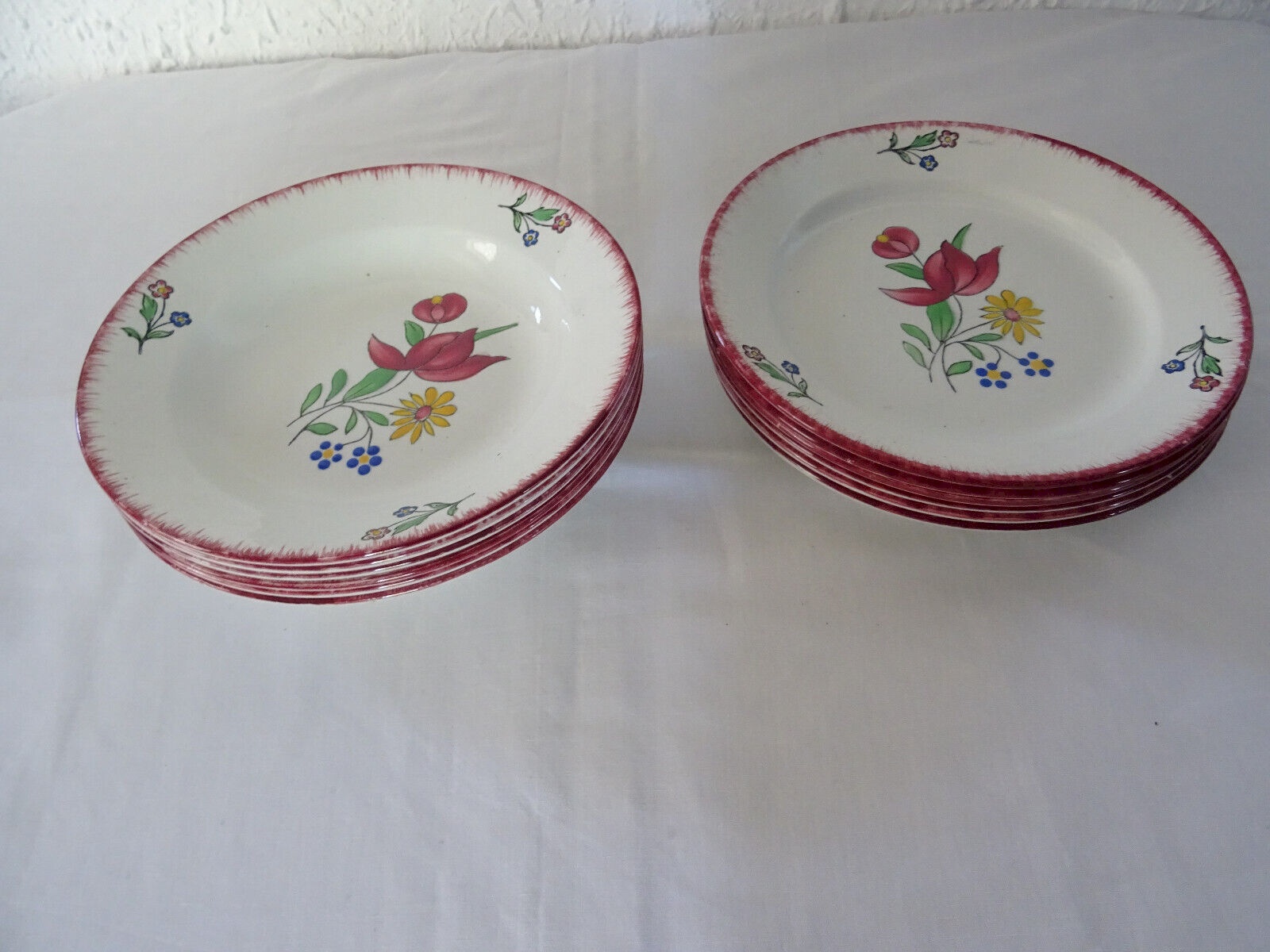 Assiette 32 en faïence rouge D 19cm - Multicolore