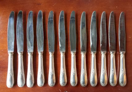 12 Antique Metal Cutlery Table Art