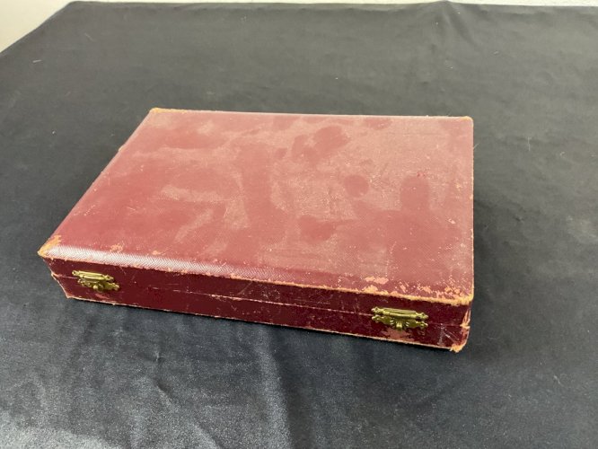 12 couteaux ERCUIS modèle POMPADOUR métal argenté couvert ménagère .