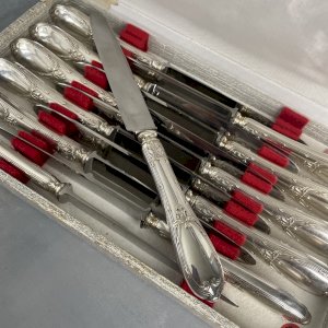 12 couteaux métal argenté 12 lame inox voglux argenterie orfèvre VL à la nef