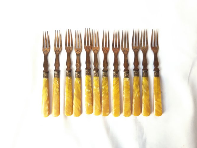 12 fourchettes à crustacés anciennes 1910