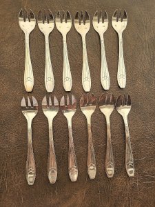 12 SILVER PLATED ART DECO OYSTER FORKS ARGENTAL