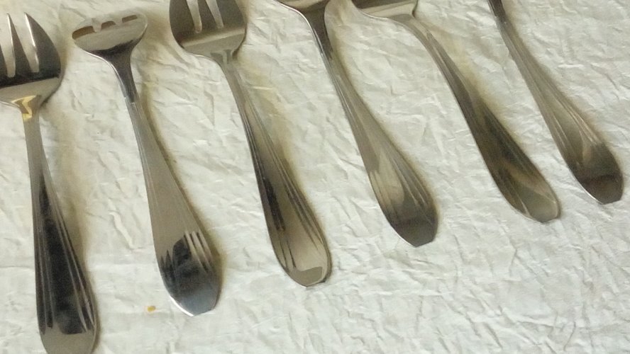 12 FOURCHETTES A HUITRES EN METAL INOX APOLLONOX*
