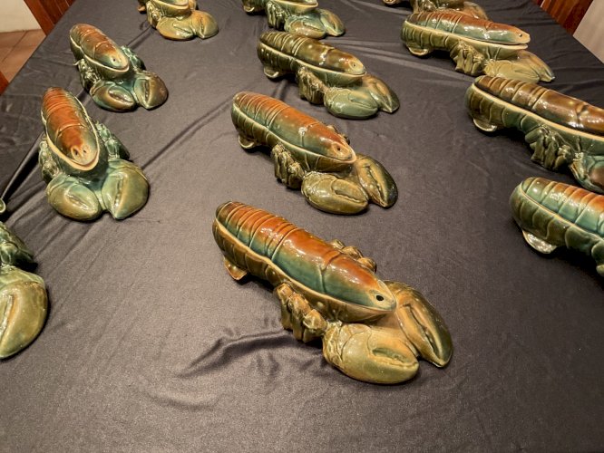 12 HOMARD EN BARBOTINE SOUPIÈRES individuelles ( 27cm)