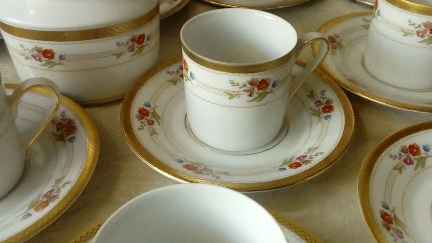 12 TASSES LITRON A CAFE  SUCRIER  PORCELAINE DE BAVIERE WINTERLING GERMANY **