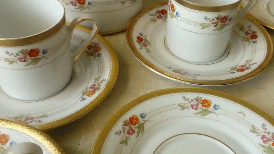 12 TASSES LITRON A CAFE  SUCRIER  PORCELAINE DE BAVIERE WINTERLING GERMANY **