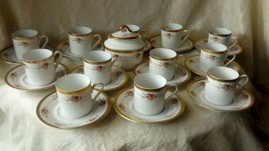 12 TASSES LITRON A CAFE  SUCRIER  PORCELAINE DE BAVIERE WINTERLING GERMANY **