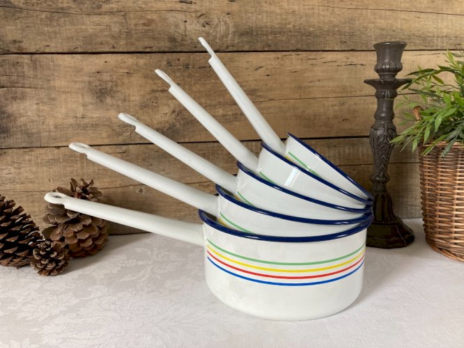 1225⚜️ Lot de 5 Anciennes Casseroles Blanche en Tôle Émaillée