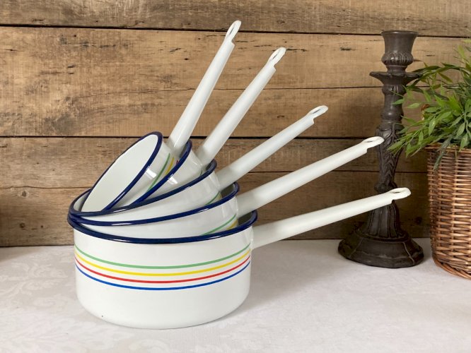 1225⚜️ Lot de 5 Anciennes Casseroles Blanche en Tôle Émaillée