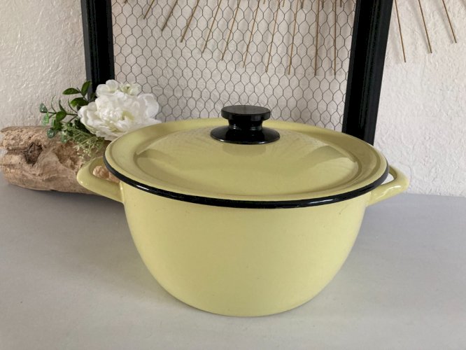 125⚜️ Ancienne Cocotte, Faitout, Marmite en Tôle Émaillée Jaune Vintage