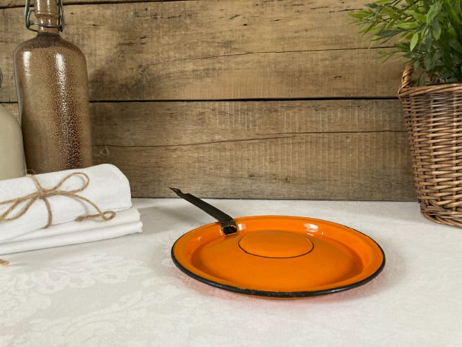 126⚜️ Ancien Couvercle en Tôle Émaillée Orange Vintage Diamètre 20 Cm