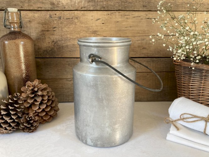 126⚜️ Ancien Pot à Lait Bidon en Aluminium Vintage Hauteur 23 Cm