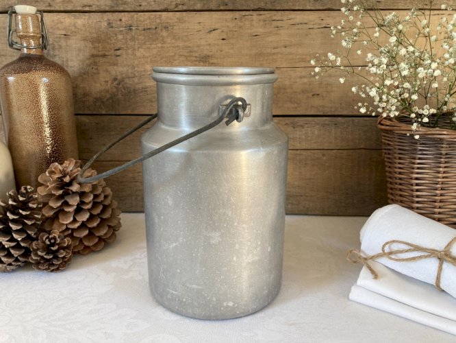 126⚜️ Ancien Pot à Lait Bidon en Aluminium Vintage Hauteur 23 Cm