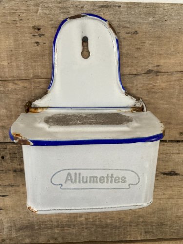 126⚜️ Ancienne Boite à Allumettes Murale en Tôle Émaillée Vintage Hauteur 18 Cm