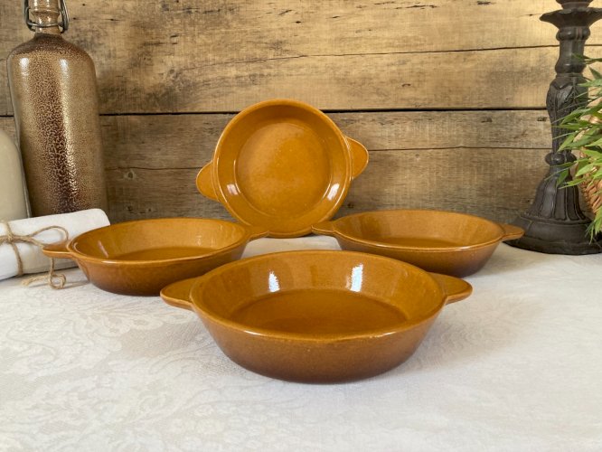 126⚜️ Quatre Anciens Plats à Gratin Rond Emile Henry France Grés Diamètre 17 Cm