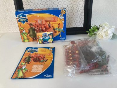 14 ⚜️ Disney Heroes Figurines Little John Barrel Pull Cart and The Rooster Famosa